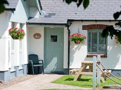 Kittiwake Exterior Main