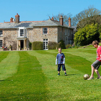 Broomhill-manor-outdoor2