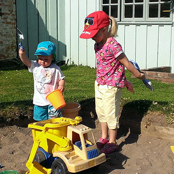 Outdoor-play-Sand-Pit