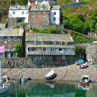 clovelly_harbour2