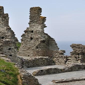 tintagel-castle2