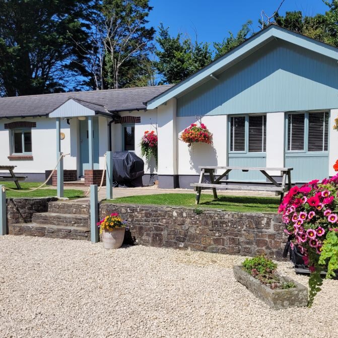 Luxury Holiday Cottage to rent Heron Cottage Broomhill Manor Bude Cornwall