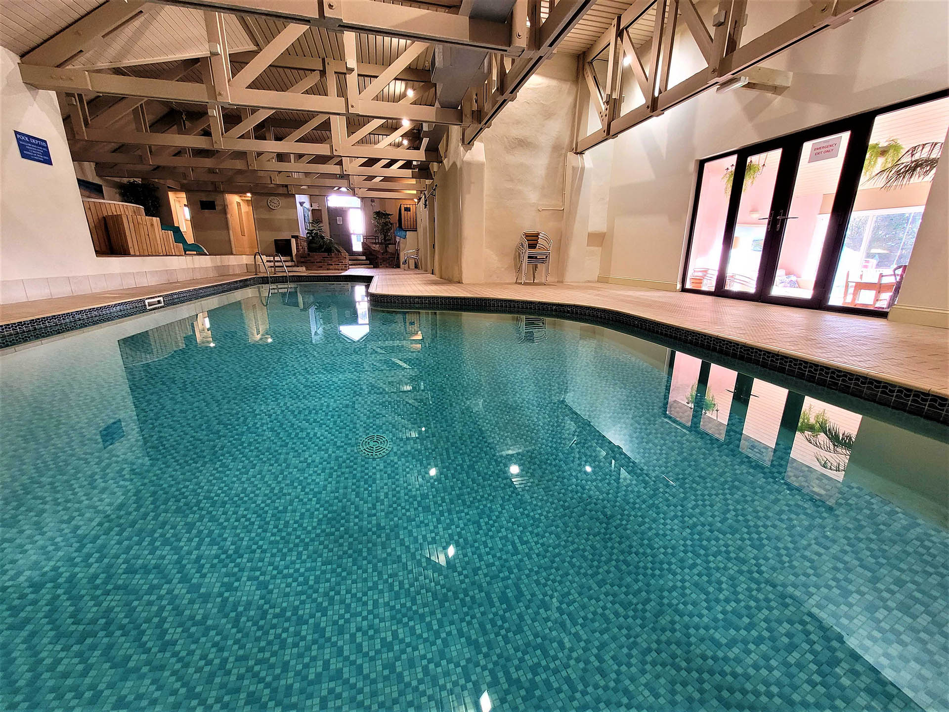 Indoor Poll with Hot Tub at Broomhill Manor holiday cottages Bude