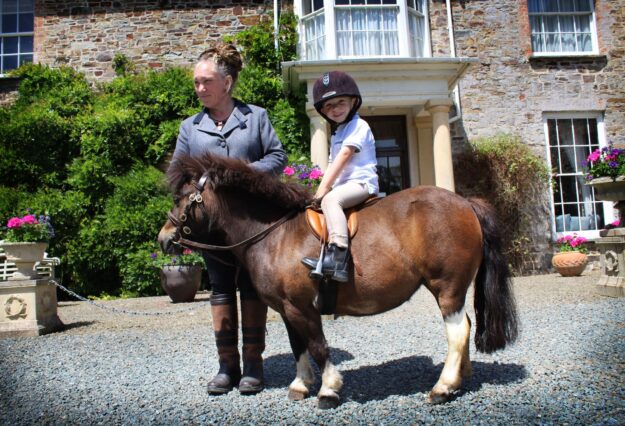 Broomhill Manor Holiday Cottages Bude Cornwall Horse Riding