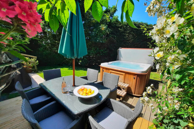 Hot tubs at Broom Hill Manor Self catering cottages