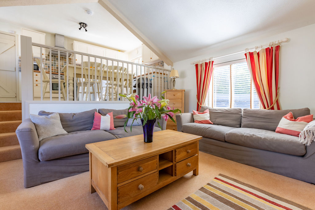 Luxury Holiday Cottage For Rent In Bude Cornwall Kittiwake Cottage Broomhill Manor Living Room