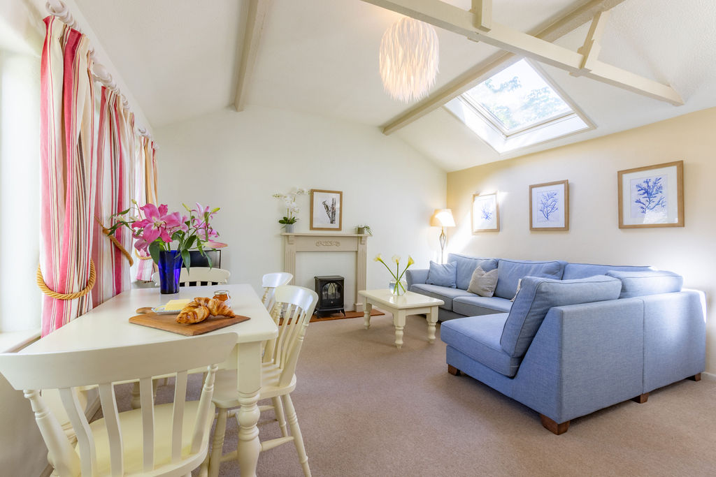 Luxury Holiday Cottage For Rent In Bude Cornwall Woodpecker Cottage Broomhill Manor Open Plan Sitting Room