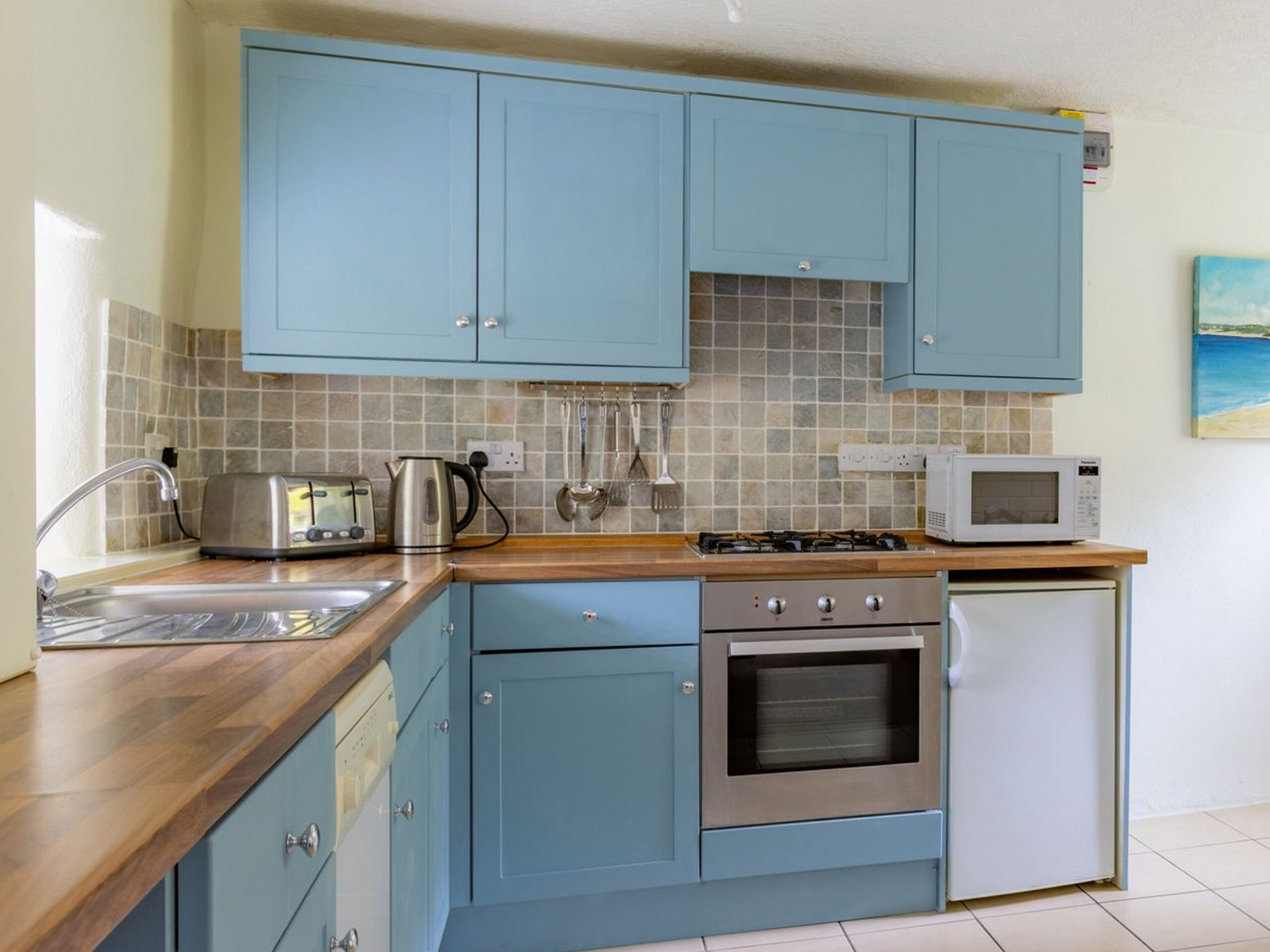 Holiday Cottage in Bude Puffin's Dining Area