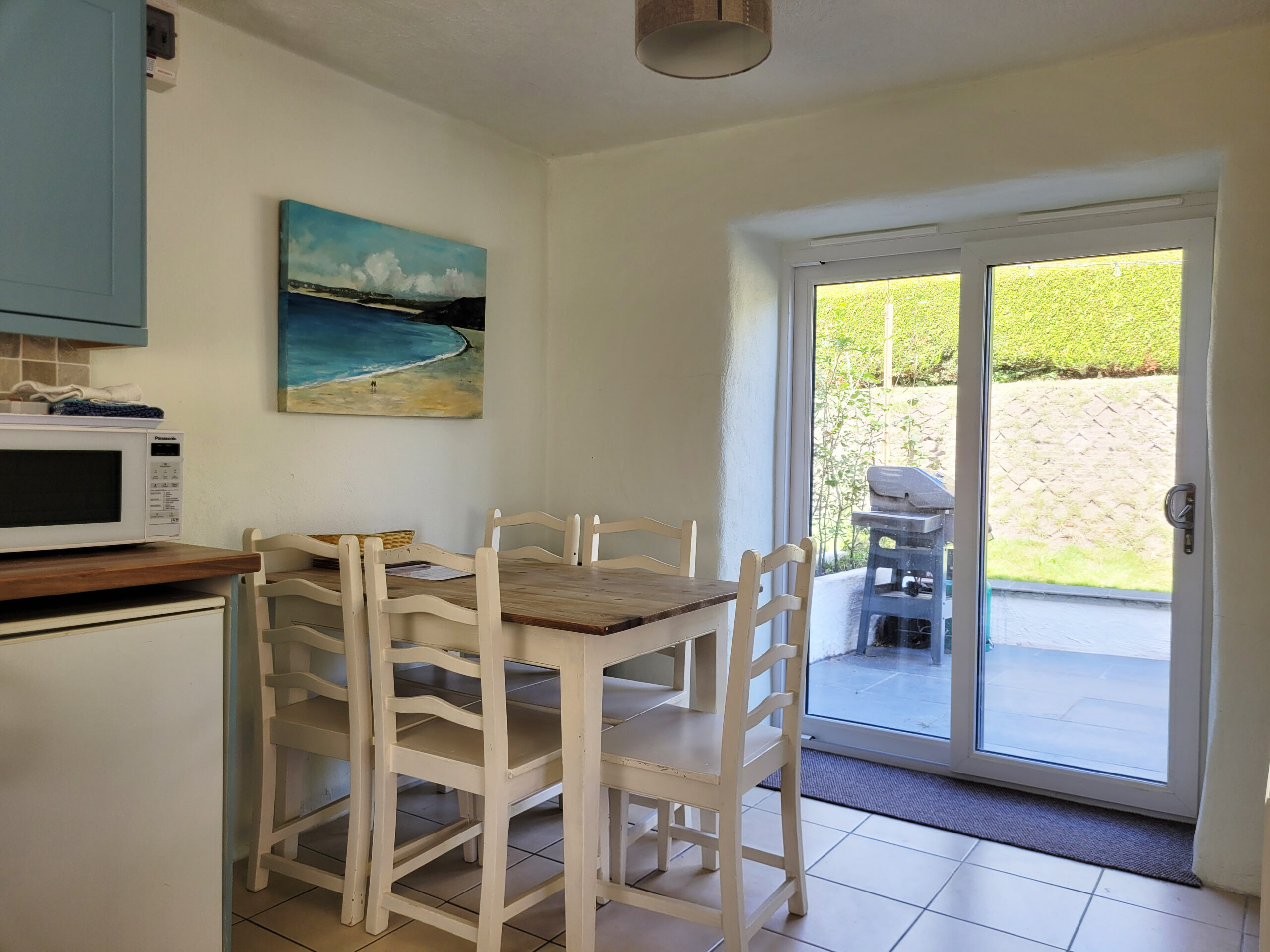 Holiday Cottage in Bude Puffin's Dining Area Holiday Cottage in Bude Puffin's Dining Area