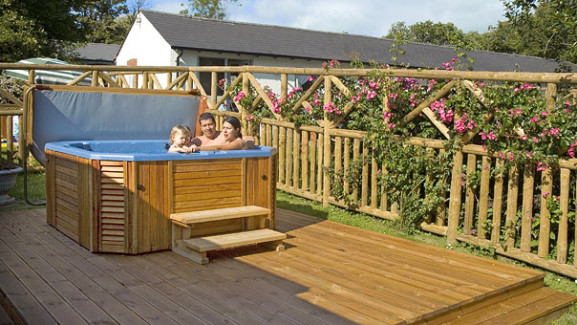 Broomhill Manor Hot Tubs