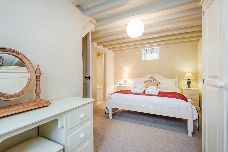 Dunlin double bedroom with ensuite bathroom