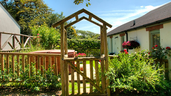 Kingfisher Garden at Broomhill Manor