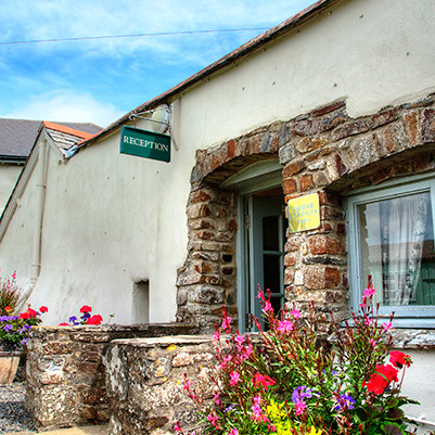 Reception-Entrance-closeup